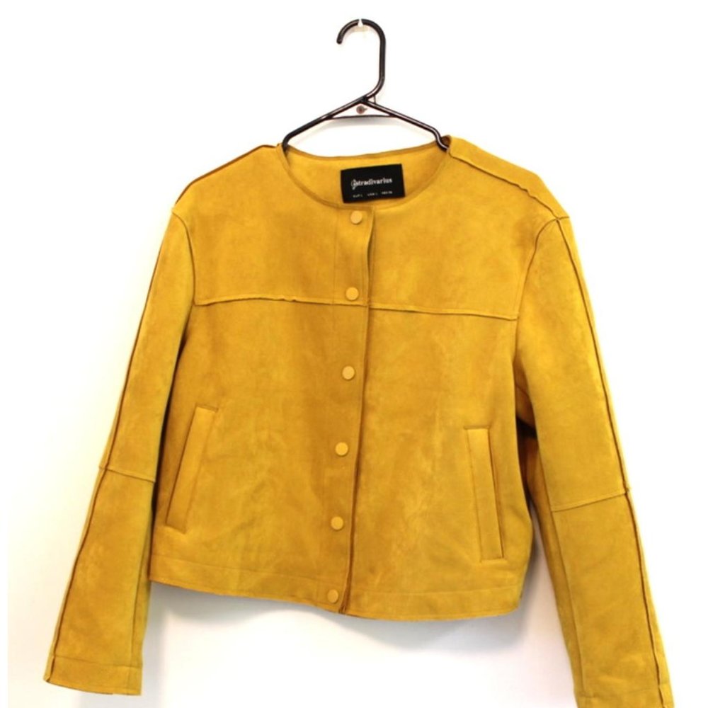 Stradivarius Yellow Jacket